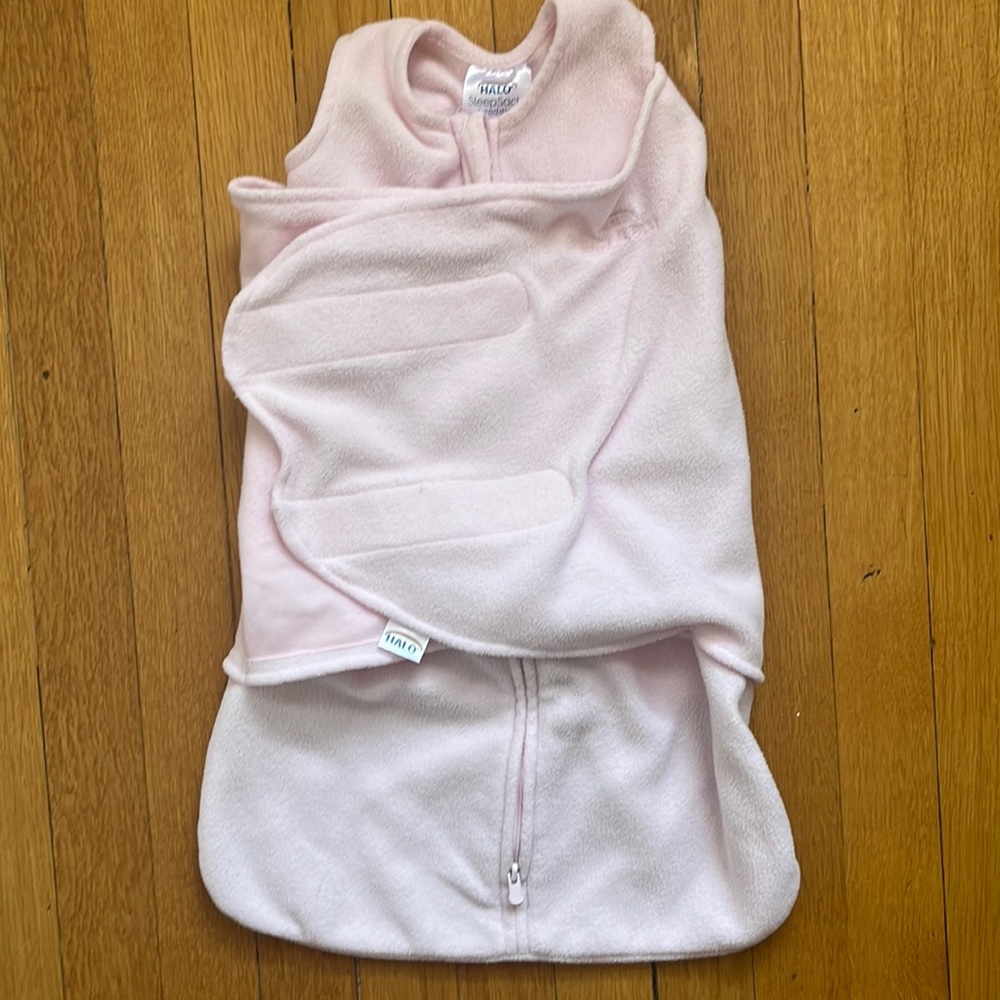 Halo fleece newborn/0-3 month SleepSack Swaddle